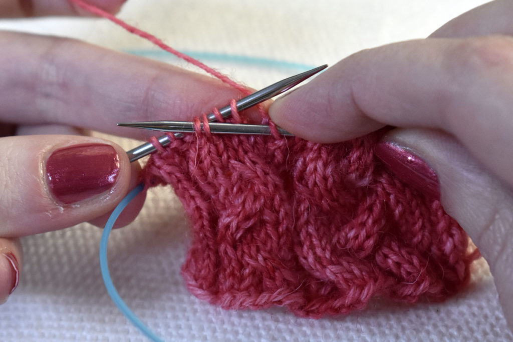 Learn to Knit: Working a Right Cross Cable without a Cable Needle